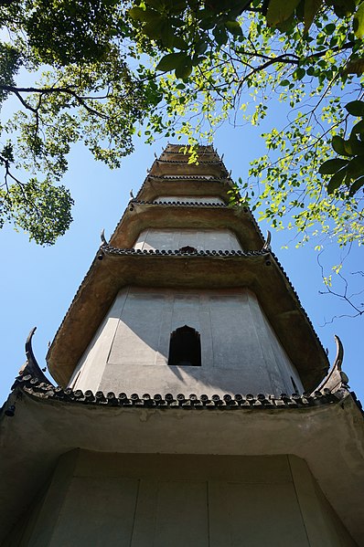 File:The West Pagoda in Mid River Islet 09 2018-10.jpg