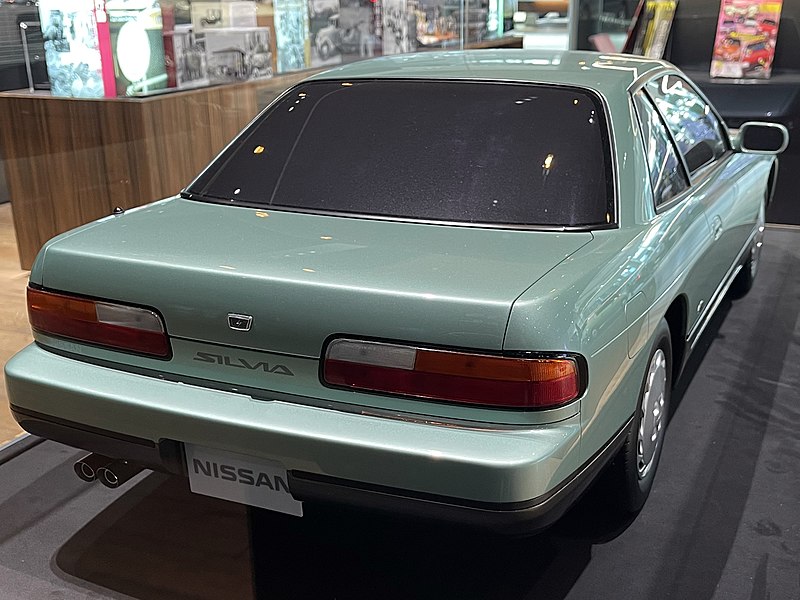 File:The rearview of Nissan SILVIA K's (E-S13) model car.jpg