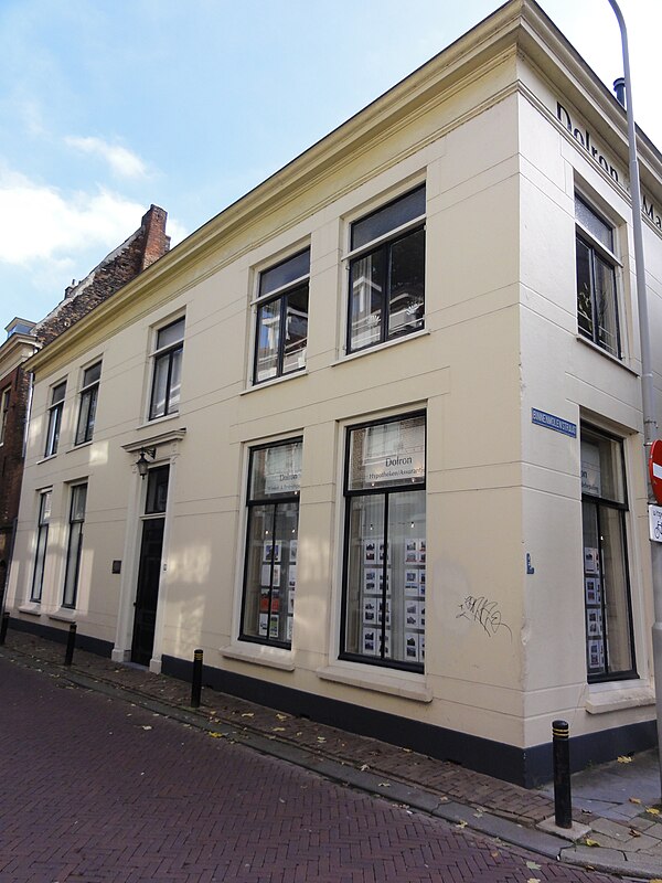 File:Tiel Rijksmonument 35599 St.Walburgstraat 19.JPG