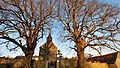 image=File:Tilleuls séculaires devant l'église de Pair (Clavier).jpg