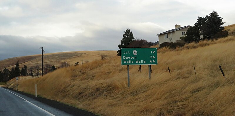 File:U.S. Route 12 Between Pomeroy and Dayton, Washington (44621872010).jpg