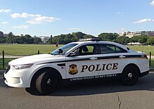 A 2013 Ford Police Interceptor of the U.S. Secret Service Uniformed Division is pictured outside the White House in Washington, D.C., in July 2013. USSSUD 2013 Ford Police Interceptor.jpg