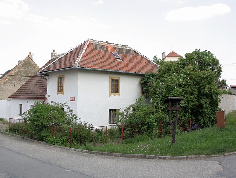 File:Velké Němčice - dům čp. 98.jpg