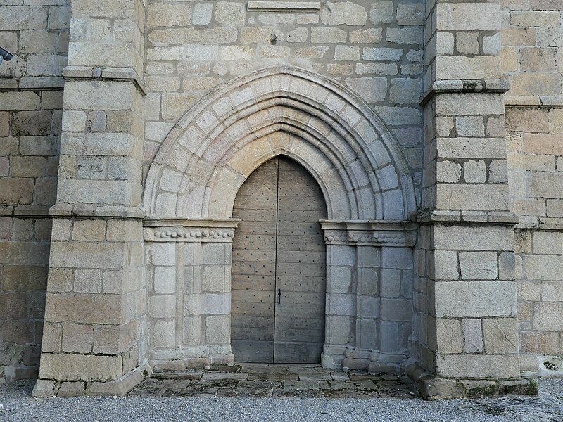 File:Viam église portail.jpg