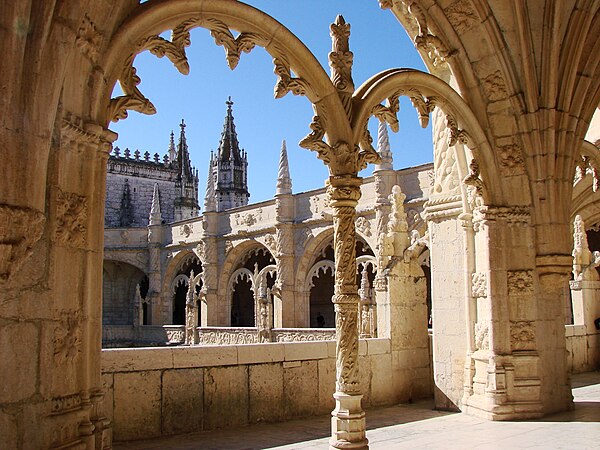 Manueline ornamentation in the cloisters of Jerónimos Monastery, Belém (Lisbon)