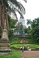 Tháp mộ ở Wat Phnom, Phnôm Pênh, Campuchia.