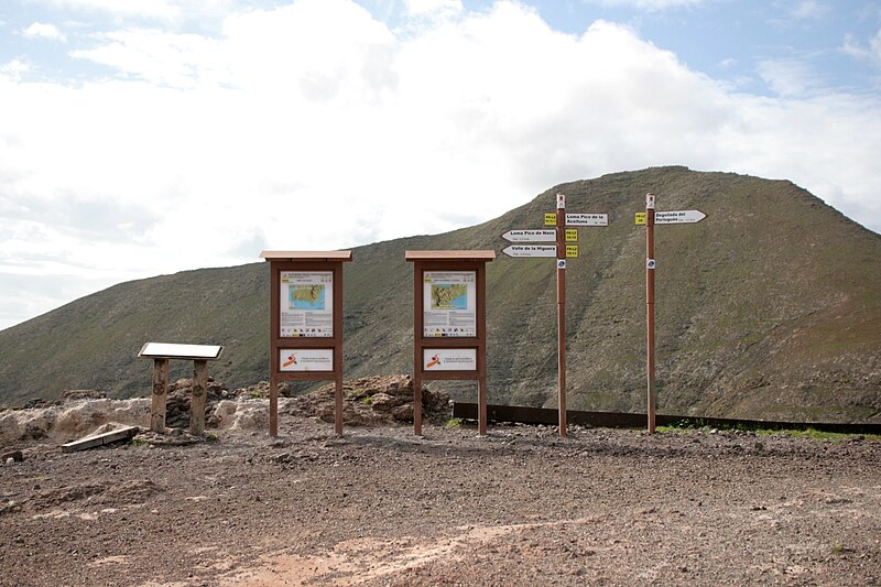 File:Yaiza Femés - Calle El Filo - MNLA 03 ies.jpg