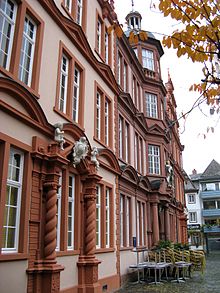 Older part of the Gutenberg Museum in the Zum Romischen Kaiser house, Mainz ZumRomischenKaiser.JPG