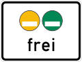 Zusatzzeichen 1031-51 - Freistellung vom Verkehrsverbot nach § 40 Abs. 1 BlmSchG – gelbe und grüne Plakette, StVO 2017.svg