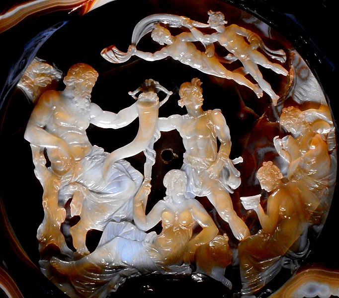 File:"The Farnese cup" - Phiale, libation bowl - Sardonix agate cameo - Alexandrian production - Ptolemaic age (late 2nd-early 1st century BC) - Archaeological Museum of Naples (43213039000).jpg