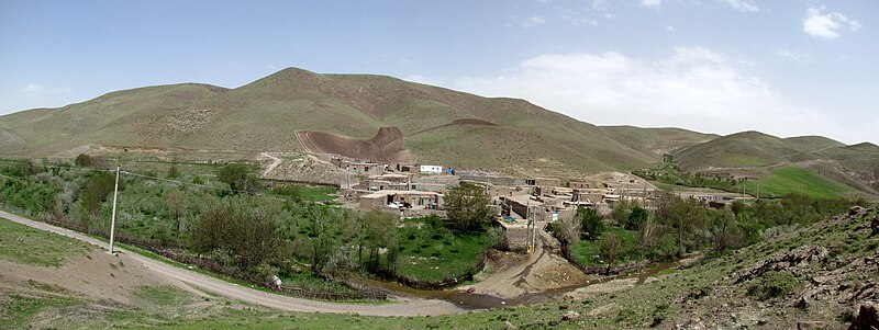 File:((( نمایی از روستای اوزون اوبای مراغه))) - panoramio (1).jpg