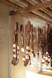 Salsiz sausages being dried 101124 FLEISCHTROCKNUNG-BRUGGER PARPAN 007 web.jpg