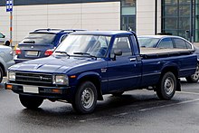 1983-1988 Toyota Hilux N40 in blue.JPG