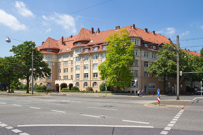 File:2012 Spannhagengarten Podbielskistraße (Hannover) IMG 6791.jpg