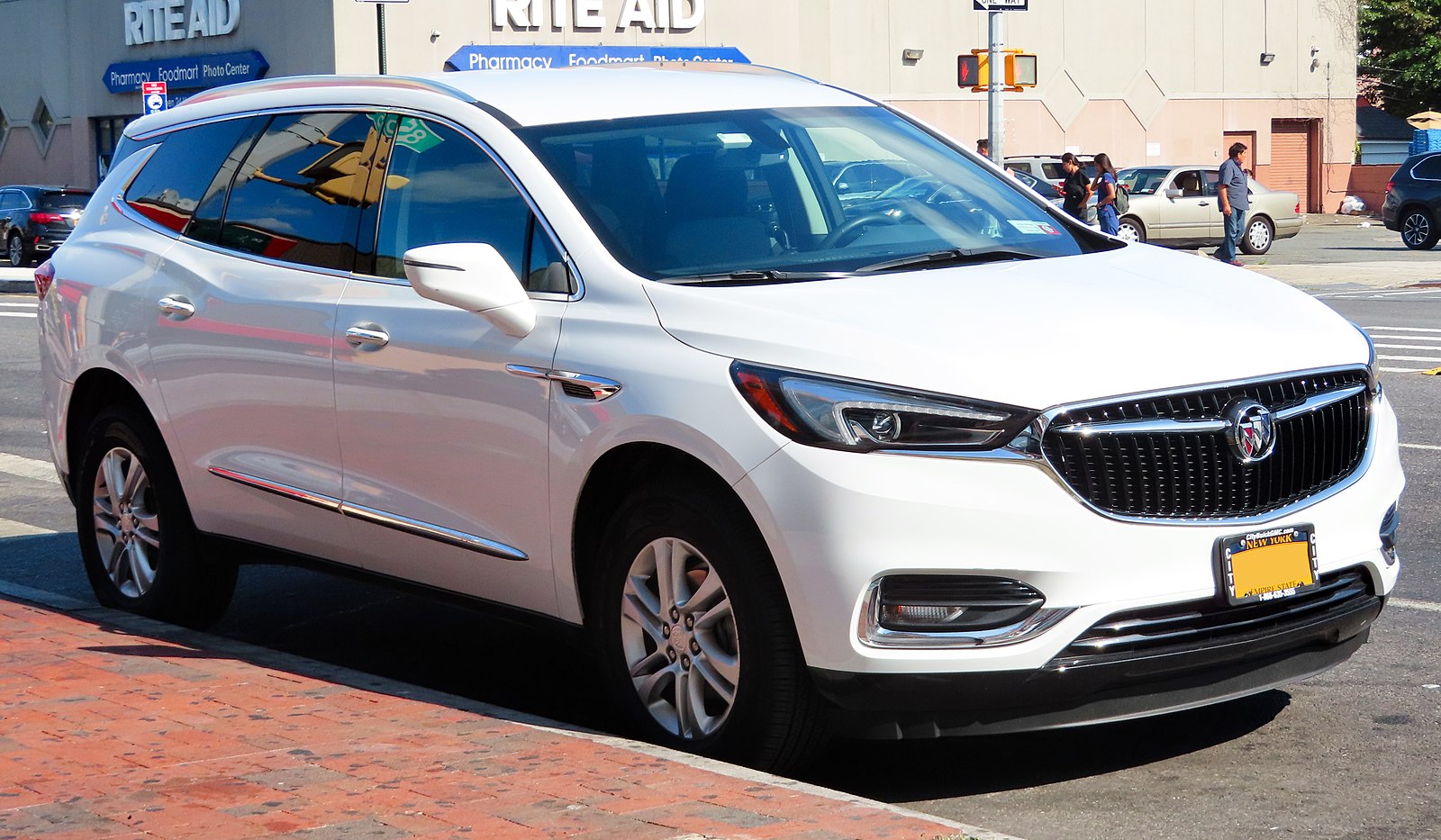 White Buick Enclave 