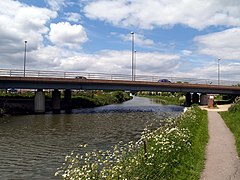 A18 Bridge over New River Ancholme - geograph.org.uk - 178085.jpg