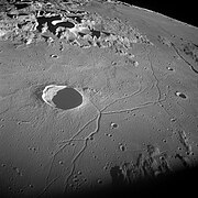 Cráter Triesnecker.