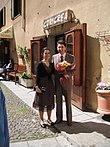 זוג ממתין לחתונתו, איטליה