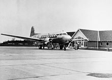 Un Saab 90 Scandia all'Aeroporto di Aalborg nei primi anni '50.