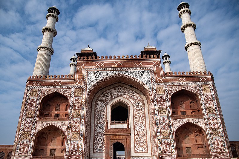 File:Akbar's Tomb in Sikandra 15.jpg