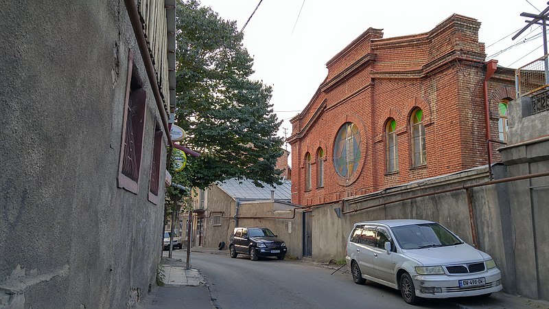 File:Alleys in Tbilisi HDR Photos کوچه ها در تفلیس 10.jpg