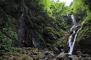 Amagoi Waterfalls 06.JPG