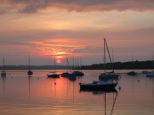 Sunset on the shore (Ammersee in Herrsching)