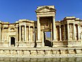 Das römische Theater in Palmyra (FP auf der arabischen Wikipedia)