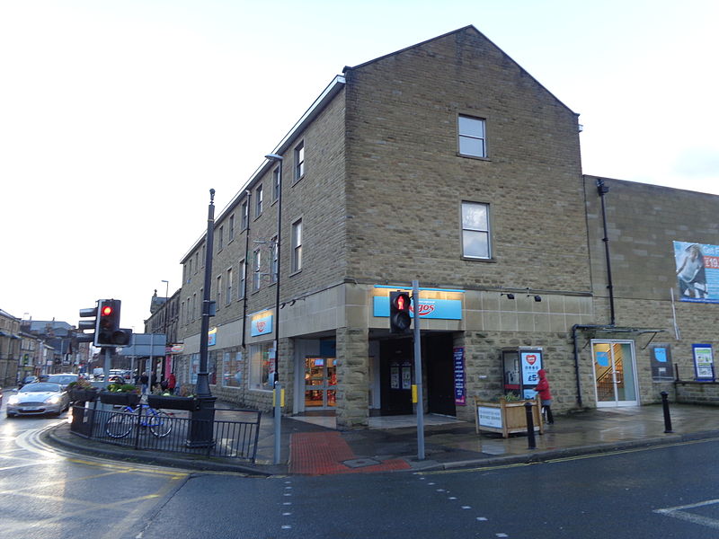 File:Argos, Boroughgate, Otley (30th December 2013).JPG