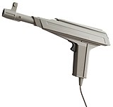 Atari XG-1 light gun.jpg