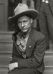 Fotografia do revolucionário nicaraguense Augusto César Sandino.