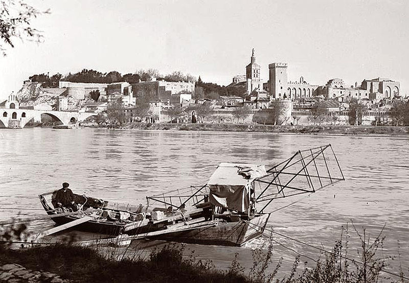 File:Avignon pêche à l'alose sur le Rhône au vire-vire vers 1900.jpg