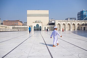 Baitul Mukarram National Mosque. Photograph: Nazmul Hasan Khan Licensing: CC-BY-SA-4.0