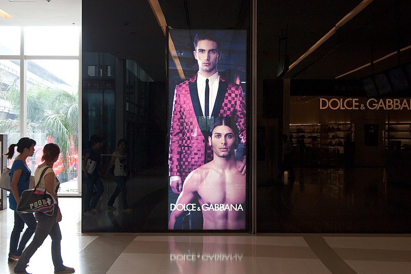 File:Bangkok, Dolce & Gabbana, Thailand.jpg