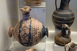 Barrel oinochoe, Tiryns, 750-730 BC, AM of Nafplio, 202274.jpg