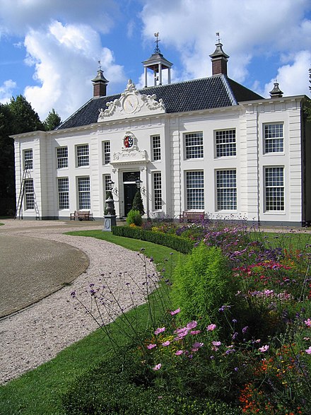 The main building of Beeckestijn. Beeckestijn-01 (xndr).jpg