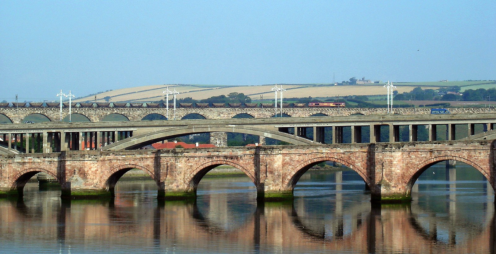 три моста