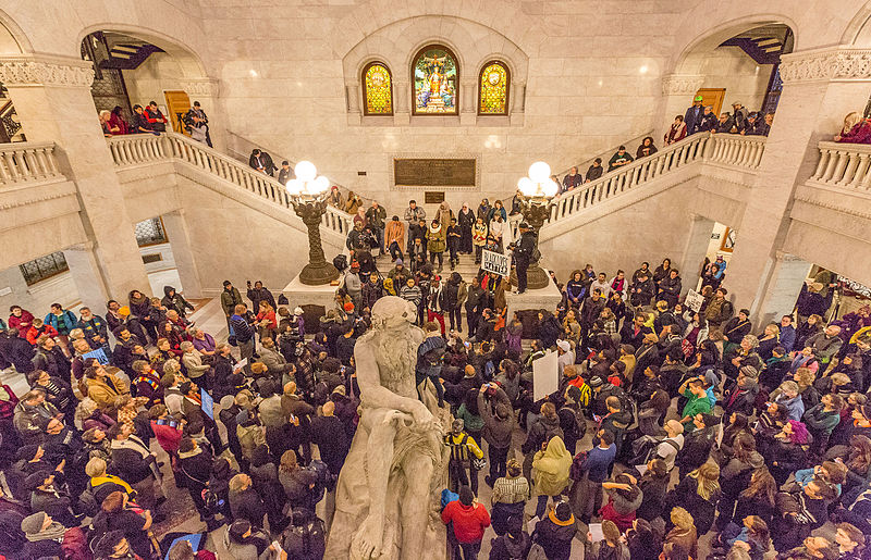 File:Black Lives Matter - Minneapolis City Hall "Eviction Rally" (22886157103).jpg