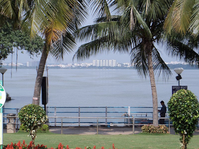 File:Blue water,hussian sagar lake,hyderabad,A.P - panoramio.jpg