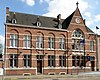 alt=Presbytère et anc. maison communale 1891-92
(nl) Pastorie en gemeentehuis 1891-92