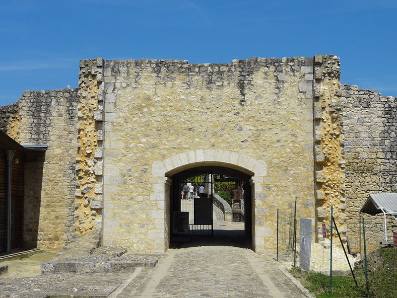 Brie-Comte-Robert (77), château (intérieur) 1.JPG