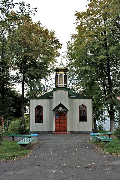 File:Chapel of St Nicolas on Tatarka, Kiev.jpg