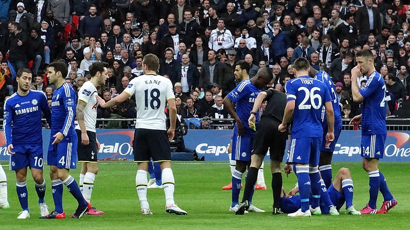 File:Chelsea 2 Spurs 0 Capital One Cup winners 2015 (16505807578).jpg