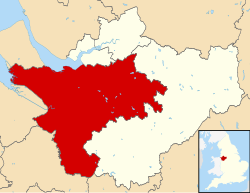 Cheshire West und Chester auf einer beigen politischen Karte von Cheshire rot hervorgehoben