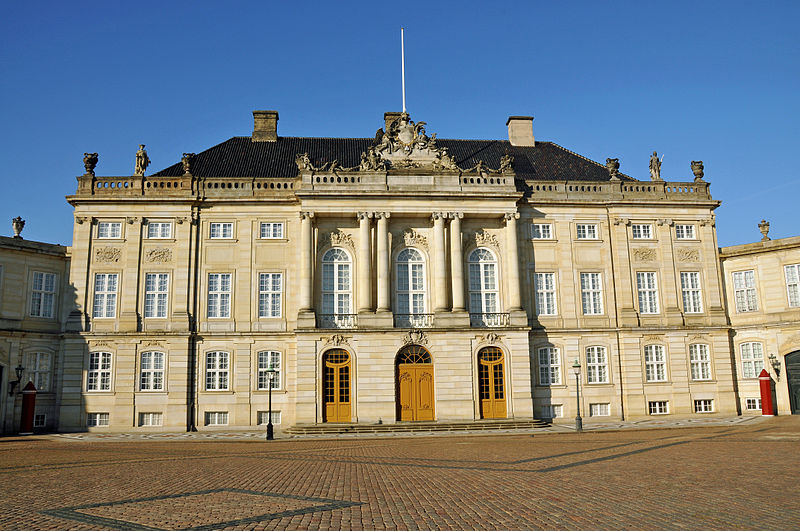 File:Christian VII' Mansion - Amalienborg.jpg