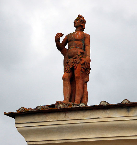 File:Clemente Vantini, figure mitologiche per il tetto del casino del cavaliere a boboli, autunno.JPG