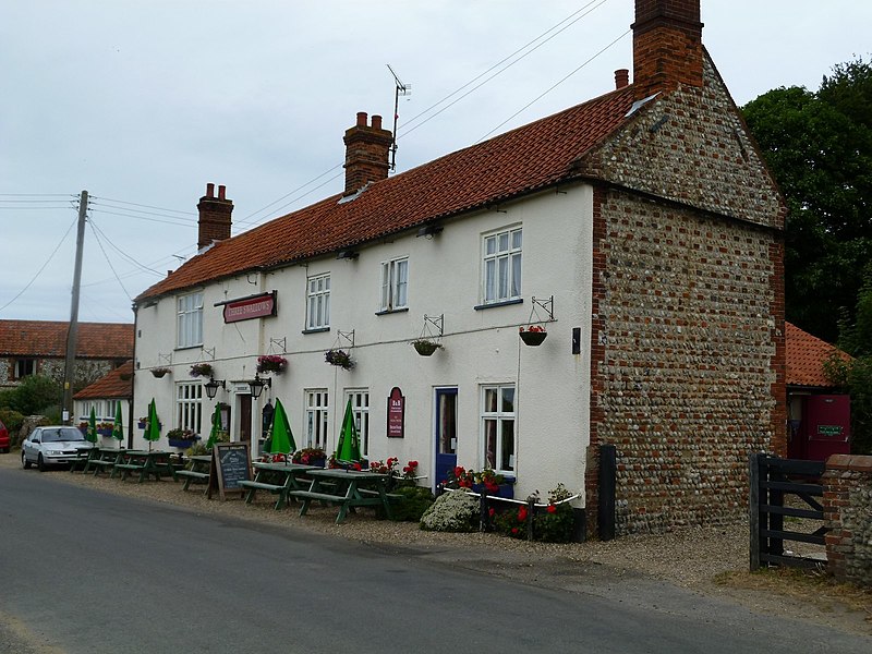 File:Cley next the Sea, the Three Swallows pub - geograph.org.uk - 1959572.jpg