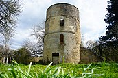 Coates round house