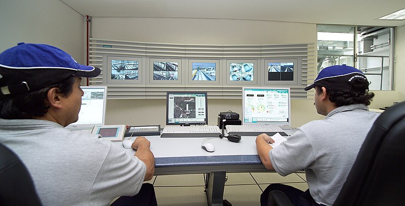 File:Control room neu.jpg