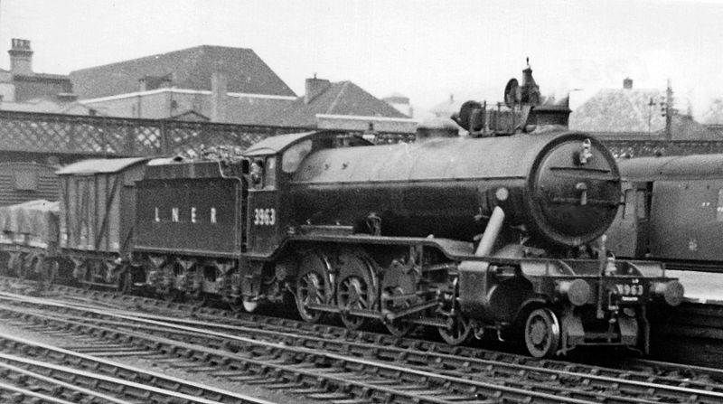 File:Doncaster station geograph-2463320-by-Ben-Brooksbank.jpg